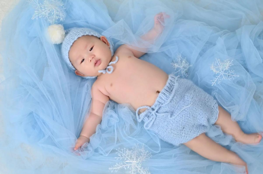 柳州满月宝宝放屁臭 柳州满月宝宝放屁臭